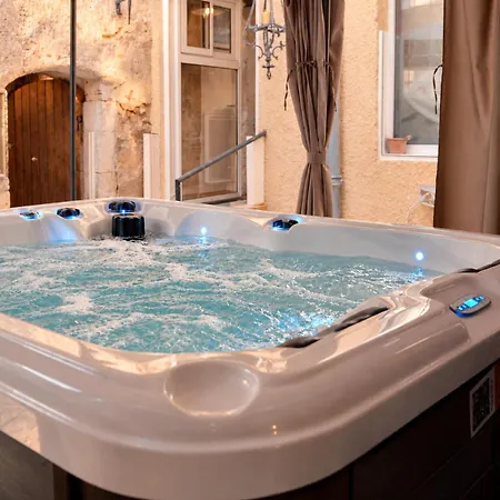 De Charme Avec - Jacuzzi, Terrasse Et Vue Sur L'aude * Limoux
