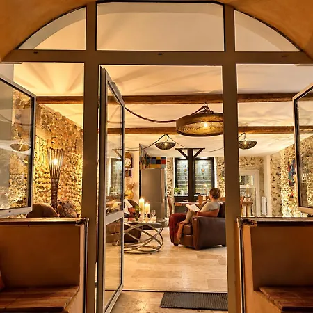 De Charme Avec - Jacuzzi, Terrasse Et Vue Sur L'aude