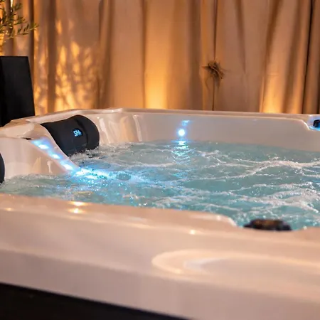 De Charme Avec - Jacuzzi, Terrasse Et Vue Sur L'aude Appartement Limoux
